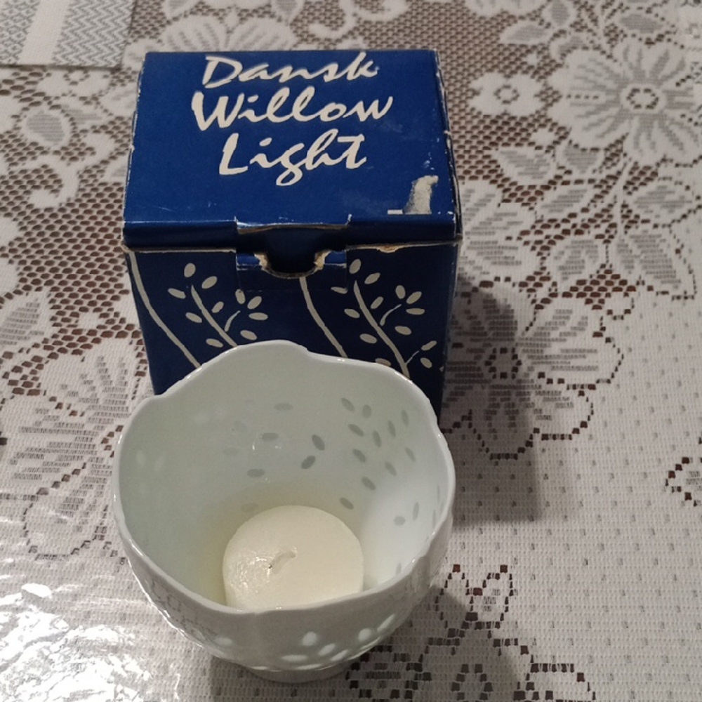 White Porcelain Candle Holder